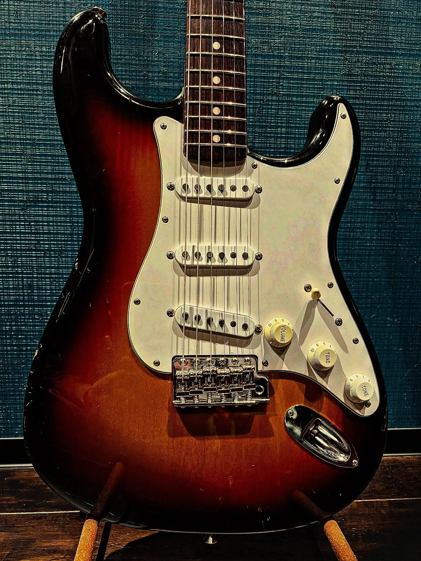 fender japan ST-62 T serial US...