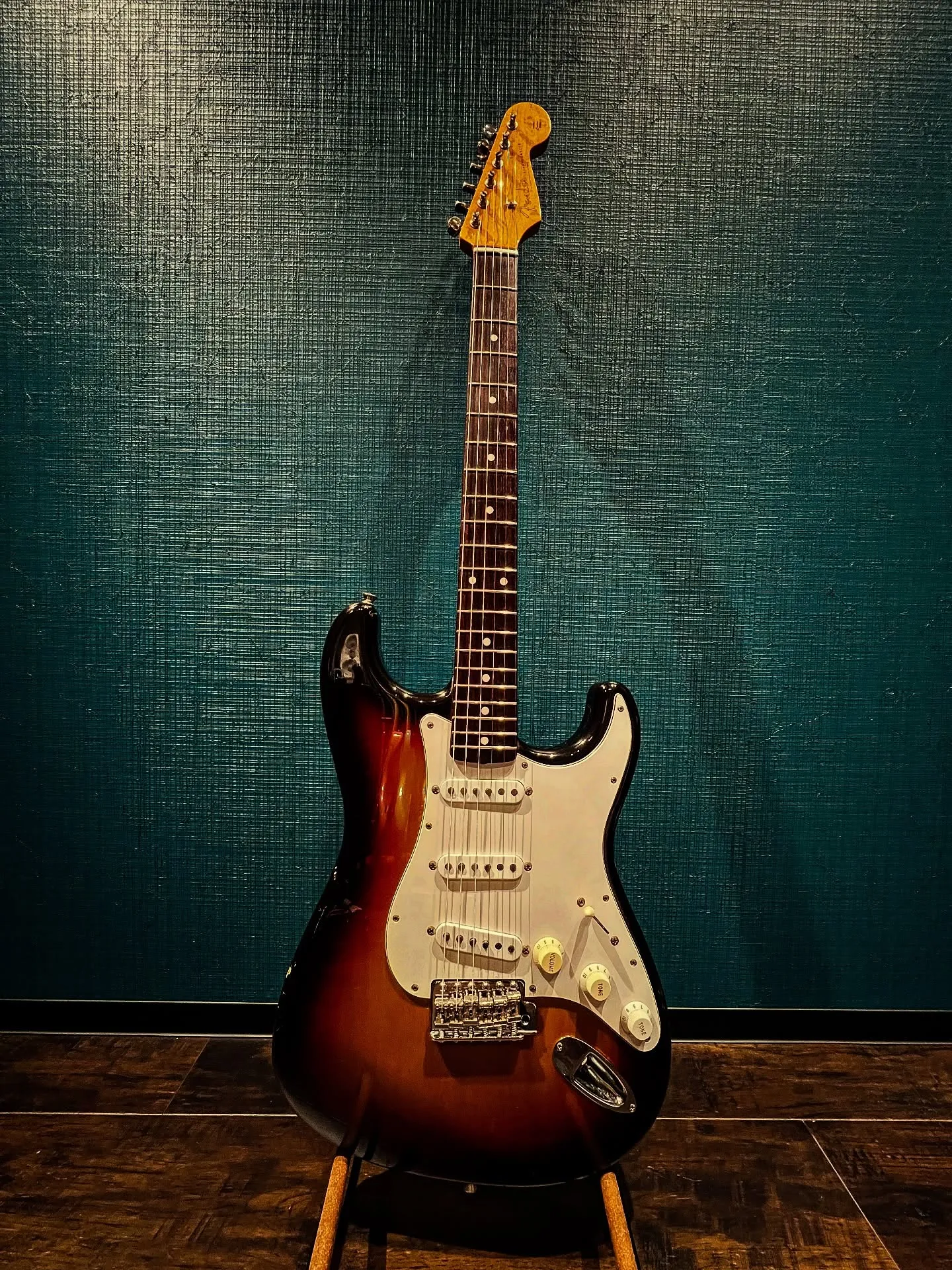 fender japan ST-62 T serial US...