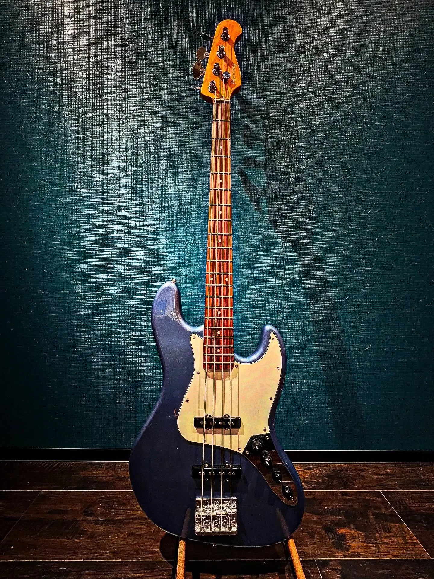 HISTORY HJB-Performance Active...