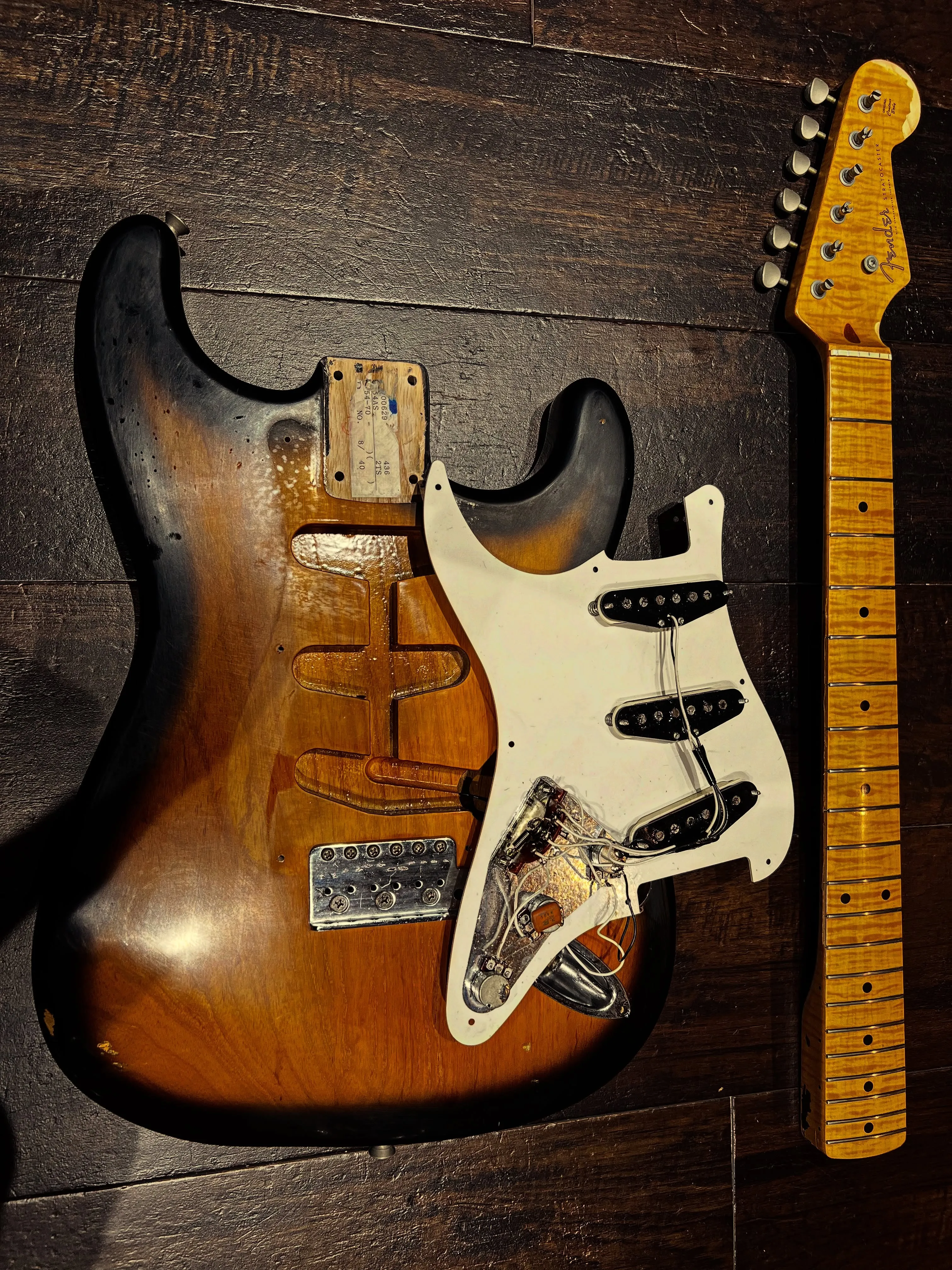 Fender Japan ST54 70AS s seria...